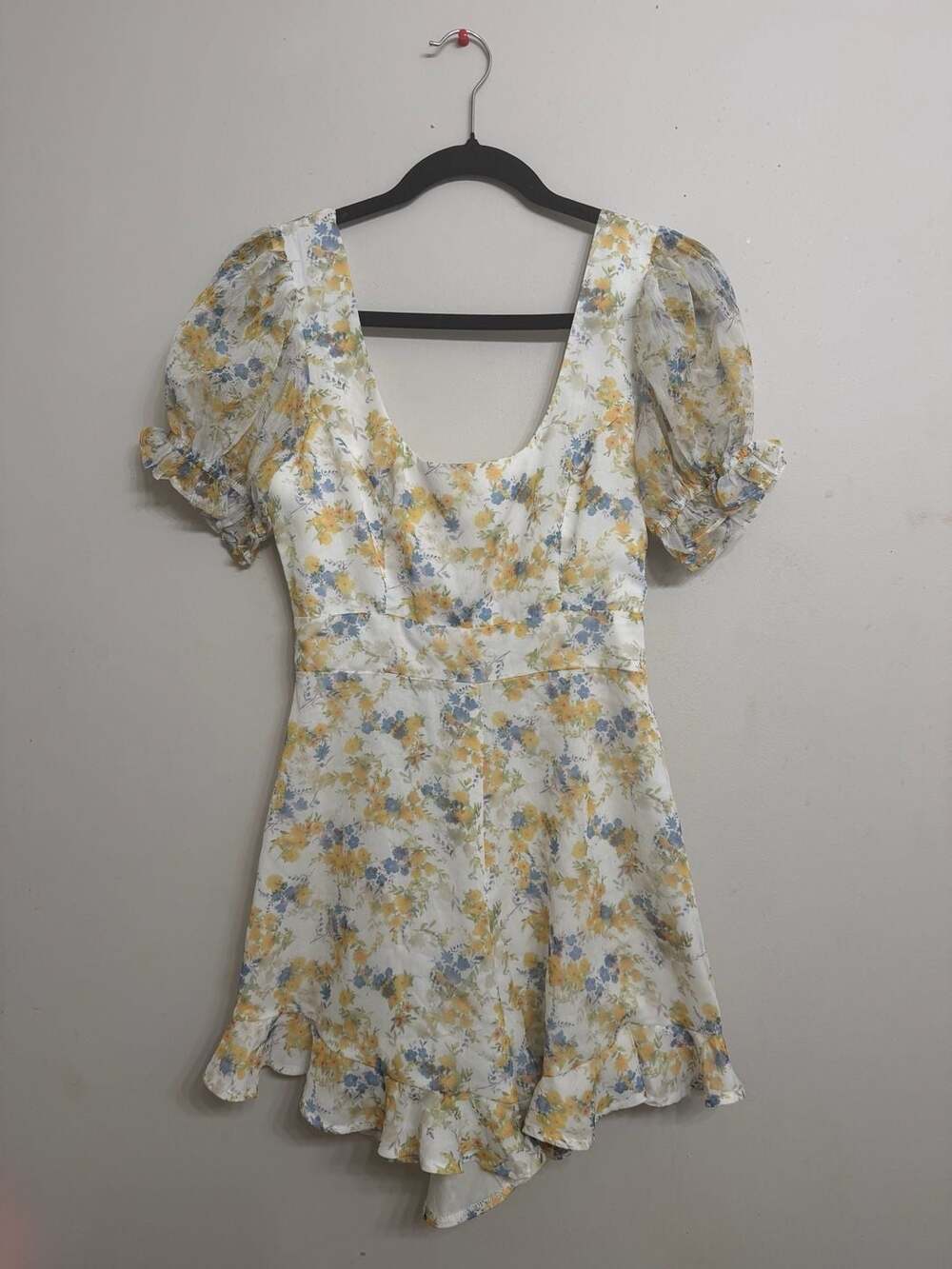 Indikah Floral Puff Sleeve Tie Back Romper
